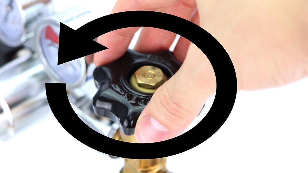 Open gasstroom uit CO2-cilinder