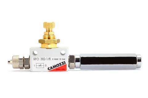 Foto van Camozzi Precision Flow Controller met compressie en verlenging