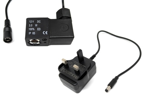 12v DC magneetspoel en UK transformator