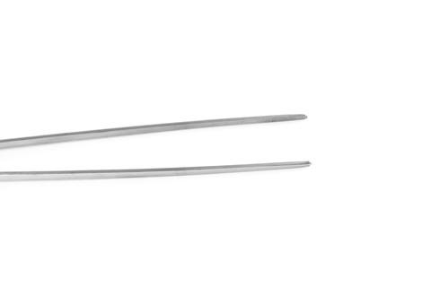 Close-up foto van tips van rechte pincet voor aquariumplanten