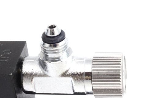 Foto van kleine o-ring bevestigd aan naaldklep